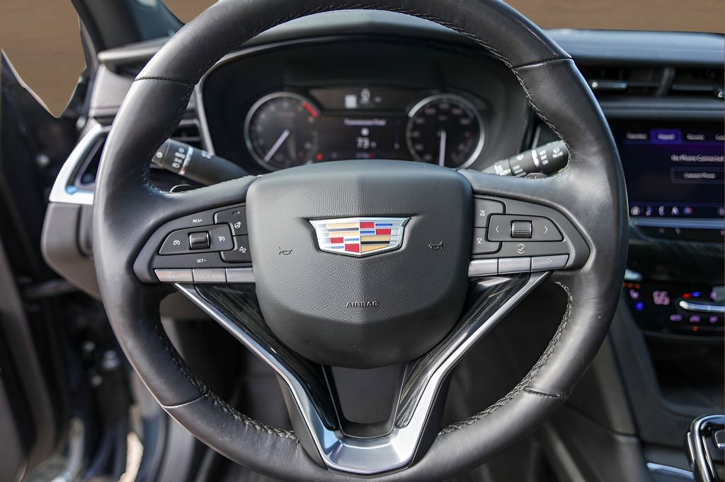 Used 2021 Cadillac XT6 Premium Luxury FWD image 12
