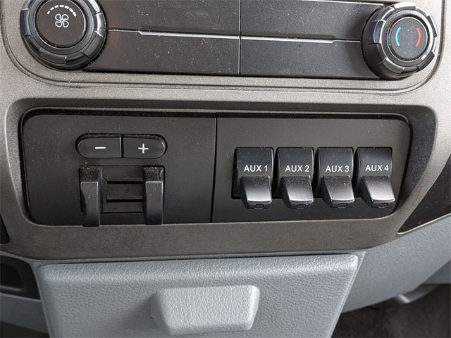 Used 2012 Ford F250 XLT w/ Snow Plow Prep Pkg image 19