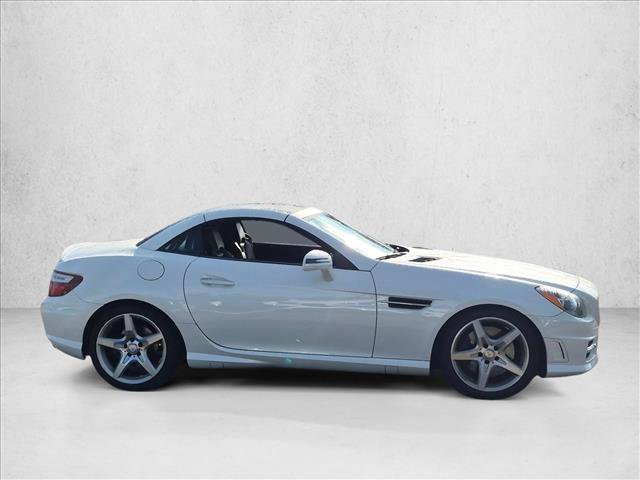 Used 2016 Mercedes-Benz SLK 350 image 4