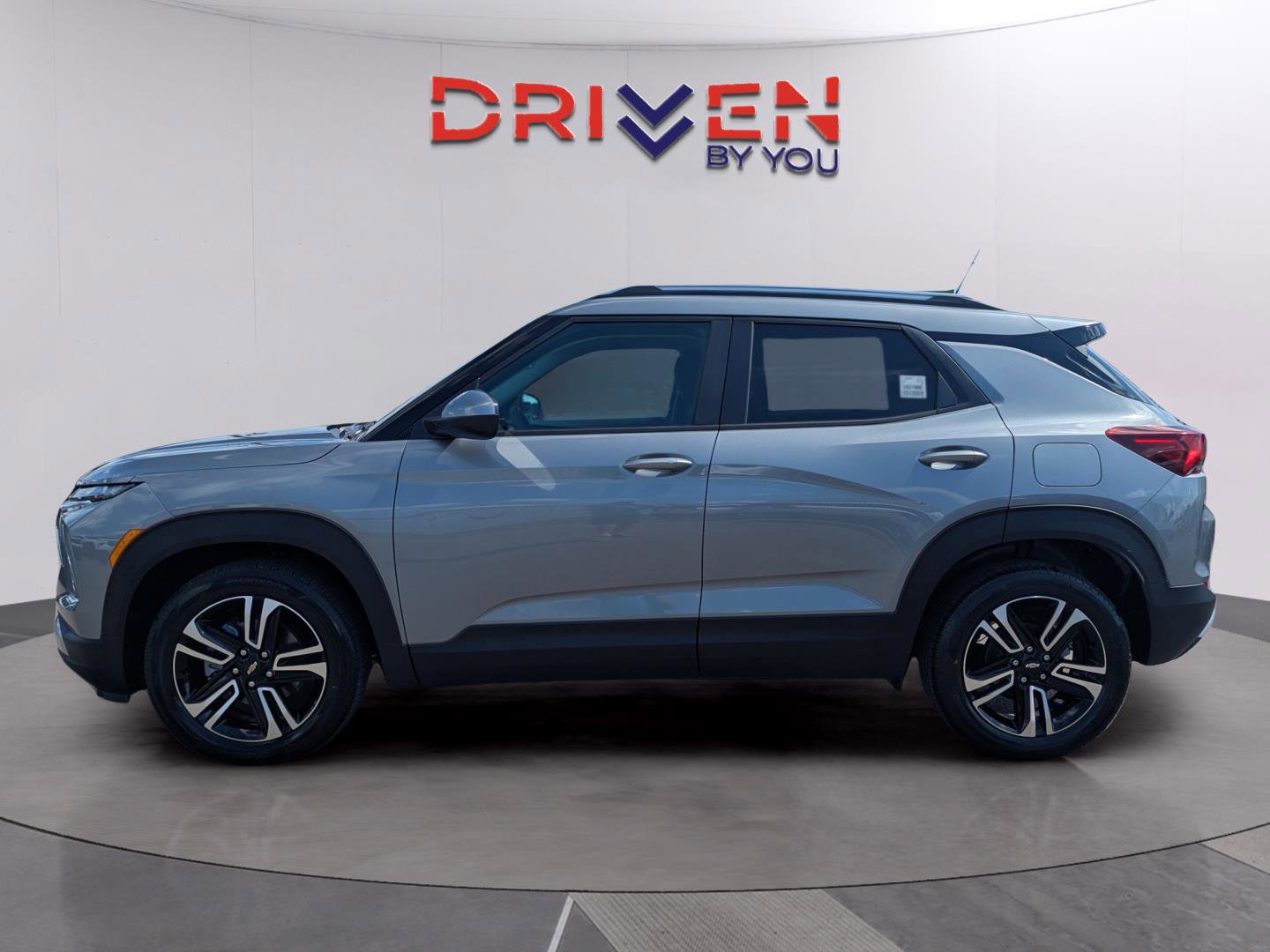 New 2026 Chevrolet TrailBlazer LT w/ Convenience Package image 2