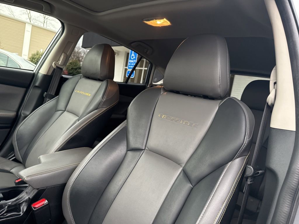 Used 2022 Subaru Crosstrek 2.5i Sport w/ Moonroof Package image 17