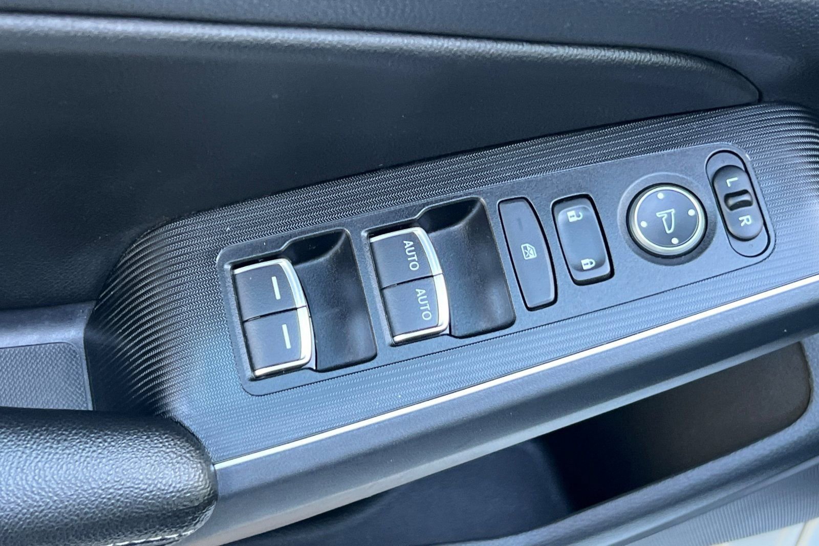 Used 2022 Honda Civic Sport Touring image 12