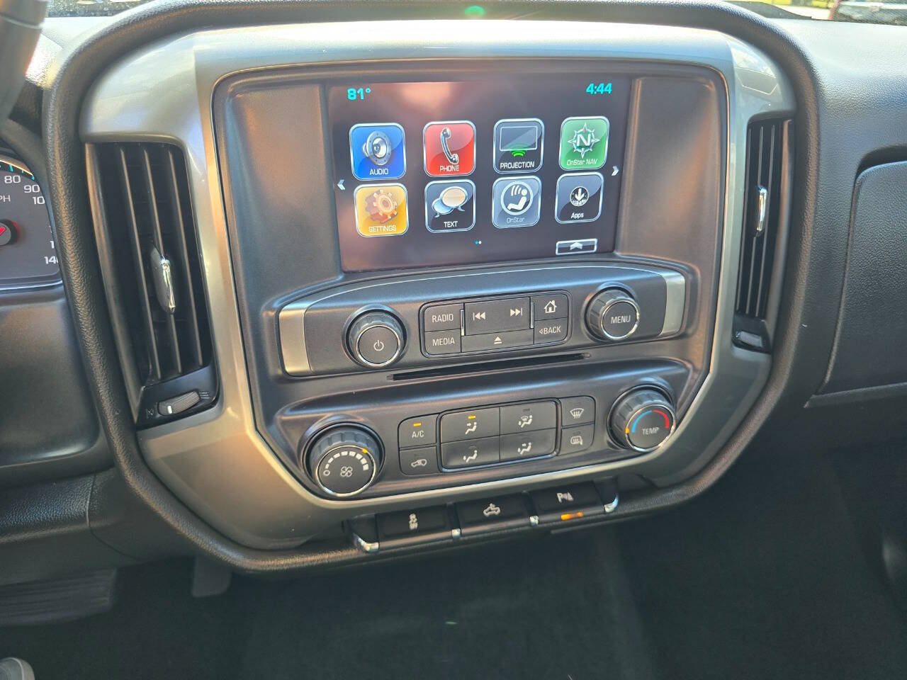 Used 2018 Chevrolet Silverado 3500 LT w/ Snow Plow Prep Package AWD/4WD image 16