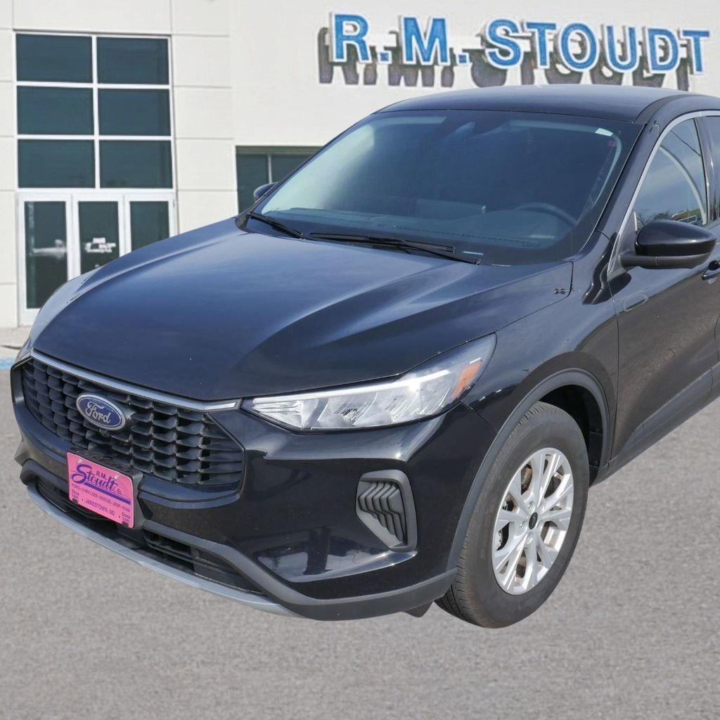 Used 2023 Ford Escape Active w/ Tech Pack #2 AWD/4WD image 16