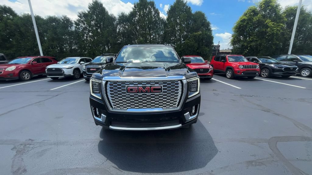 Used 2023 GMC Yukon XL Denali w/ LPO, Floor Liner Package AWD/4WD image 2