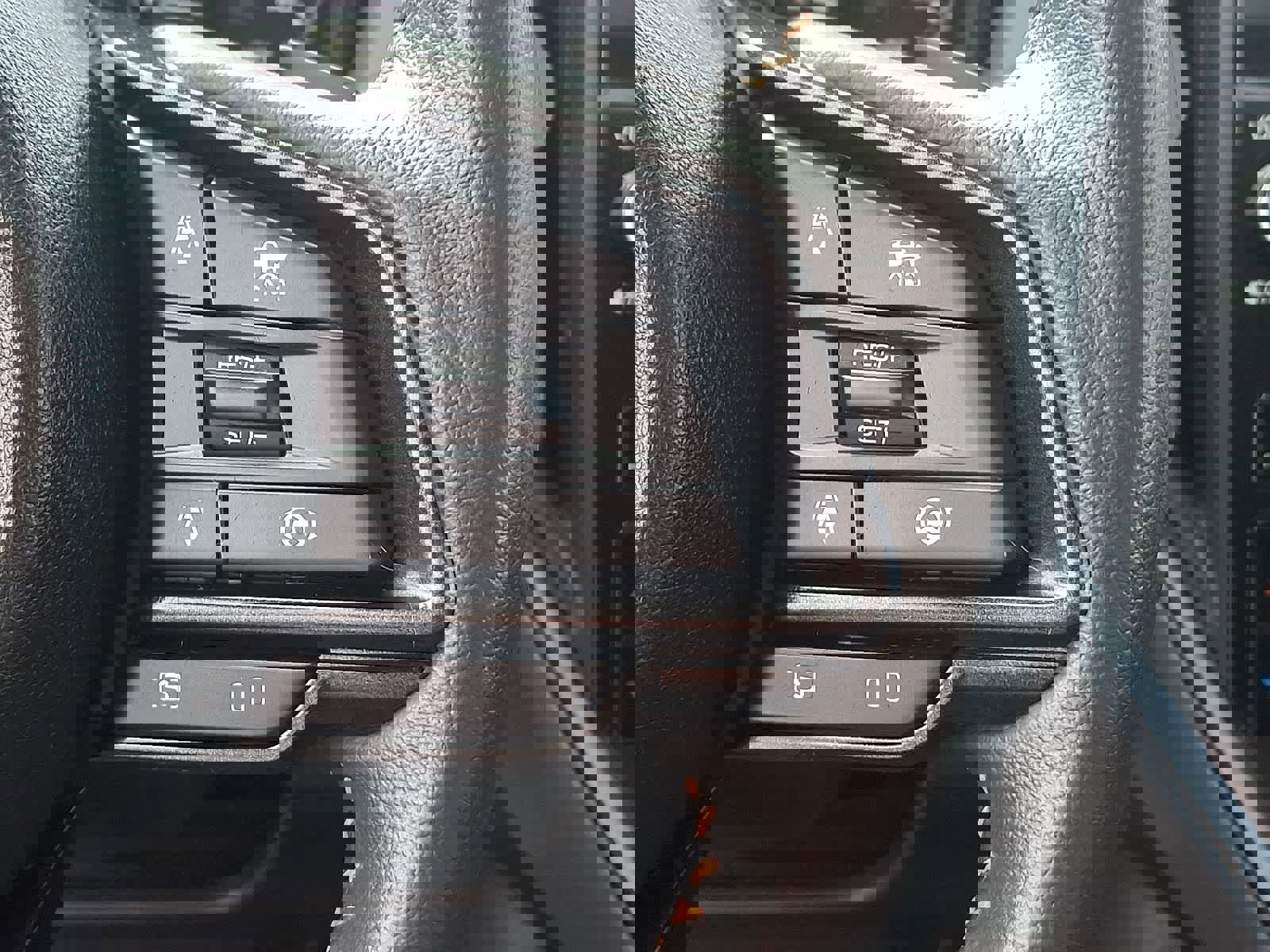 Used 2024 Subaru Crosstrek 2.5i Limited AWD/4WD image 18