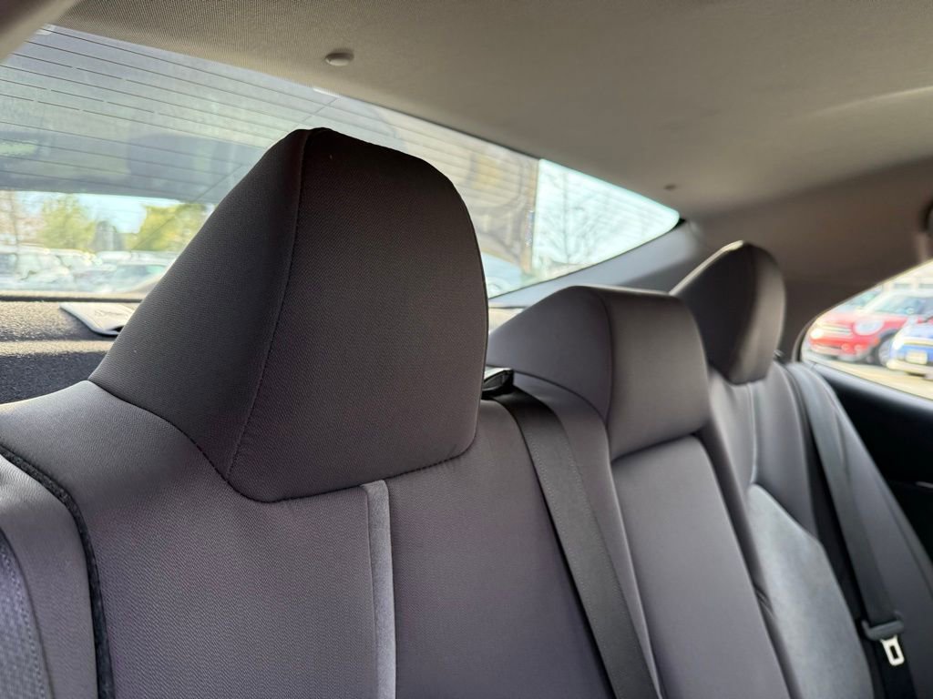 Used 2022 Toyota Camry LE image 34