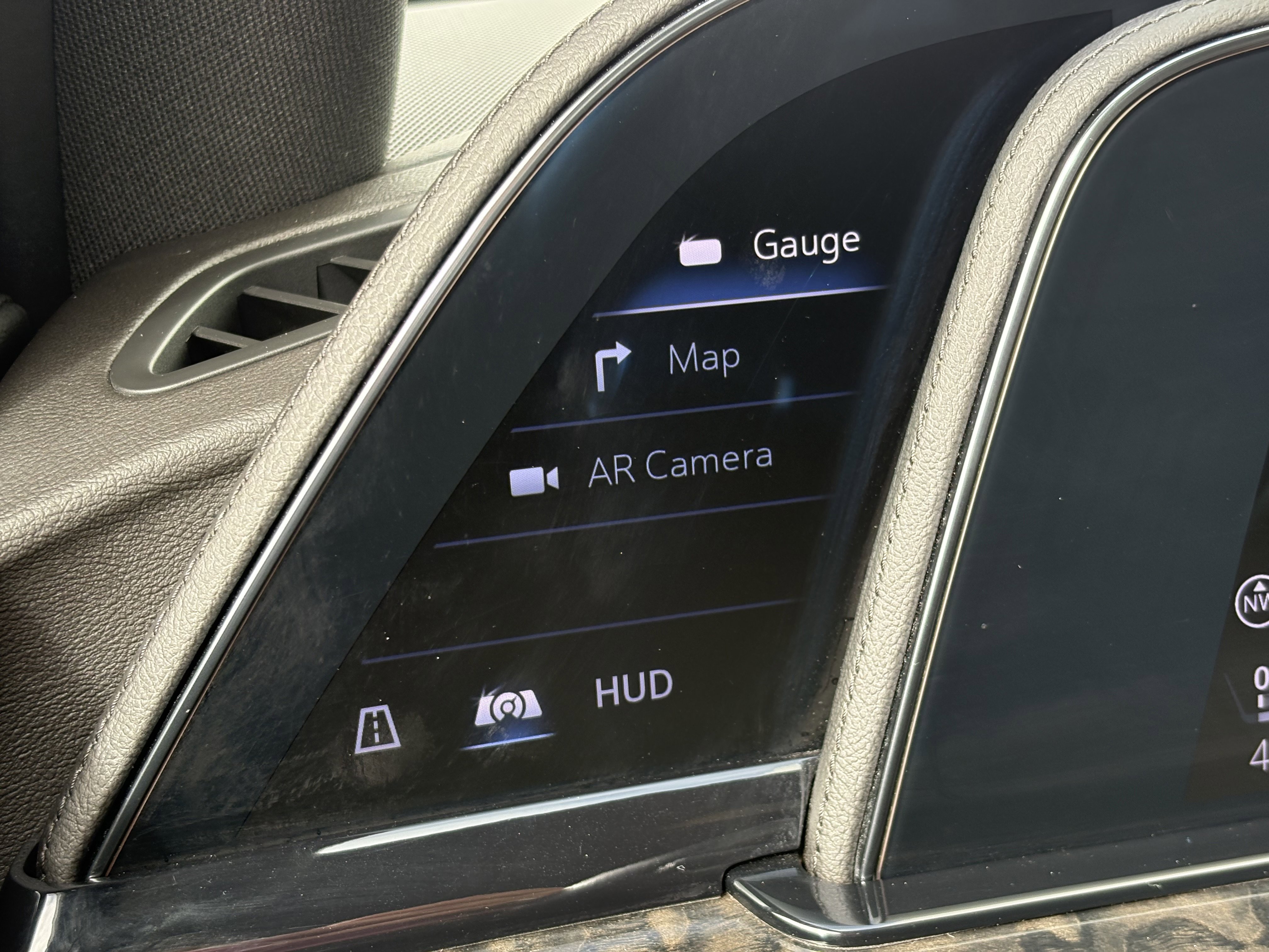 Certified 2024 Cadillac Escalade Premium Luxury image 23