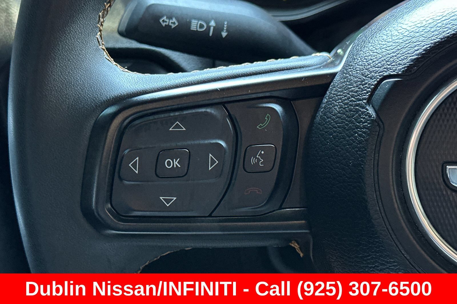 Used 2024 Jeep Wrangler Unlimited AWD/4WD image 37