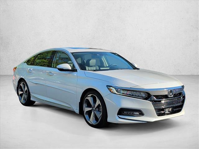 Used 2018 Honda Accord Touring video 3