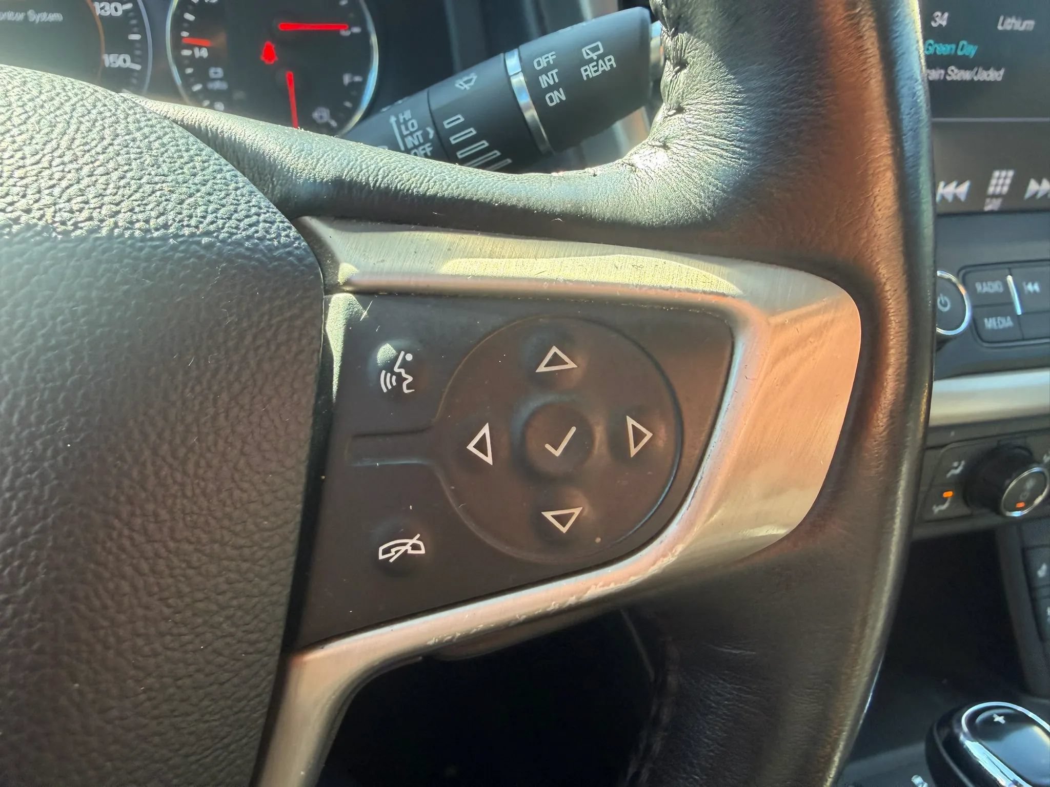 Used 2017 GMC Acadia Denali w/ Technology Package AWD/4WD image 14
