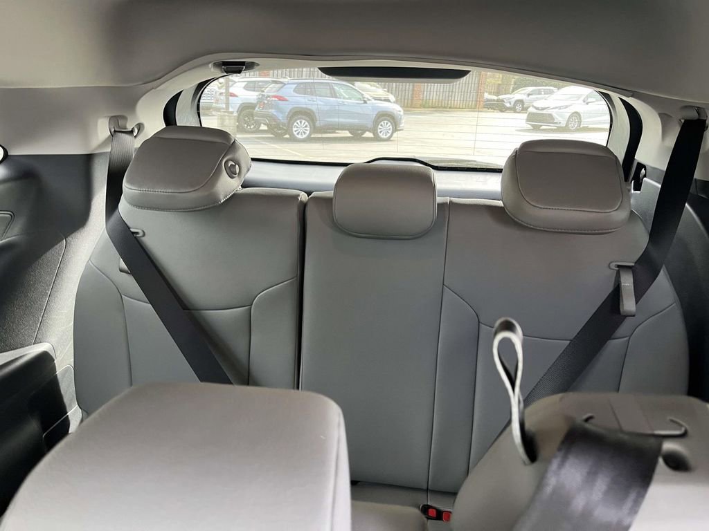 New 2026 Toyota Sienna XLE image 10