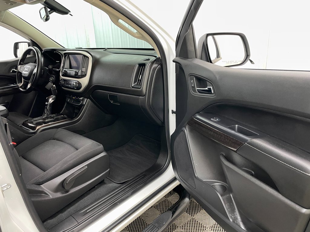 Certified 2022 GMC Canyon Elevation w/ Trailering Package image 35