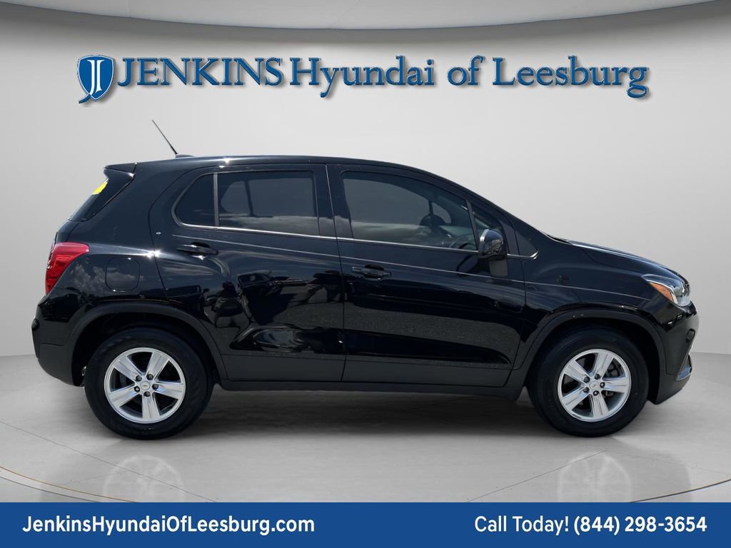 Used 2021 Chevrolet Trax LS w/ Tint and Cruise Package image 2