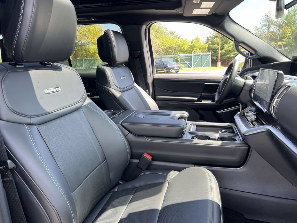 New 2027 Ford Expedition Max Platinum w/ Stealth Performance Package AWD/4WD image 28