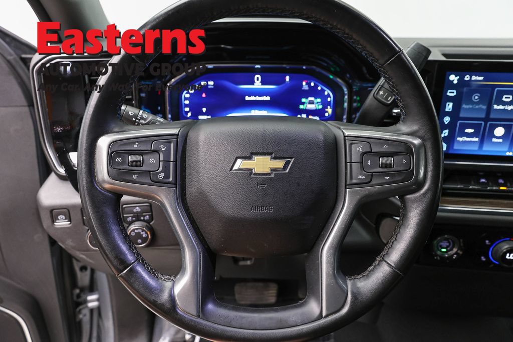 Used 2023 Chevrolet Silverado 1500 LT AWD/4WD image 10