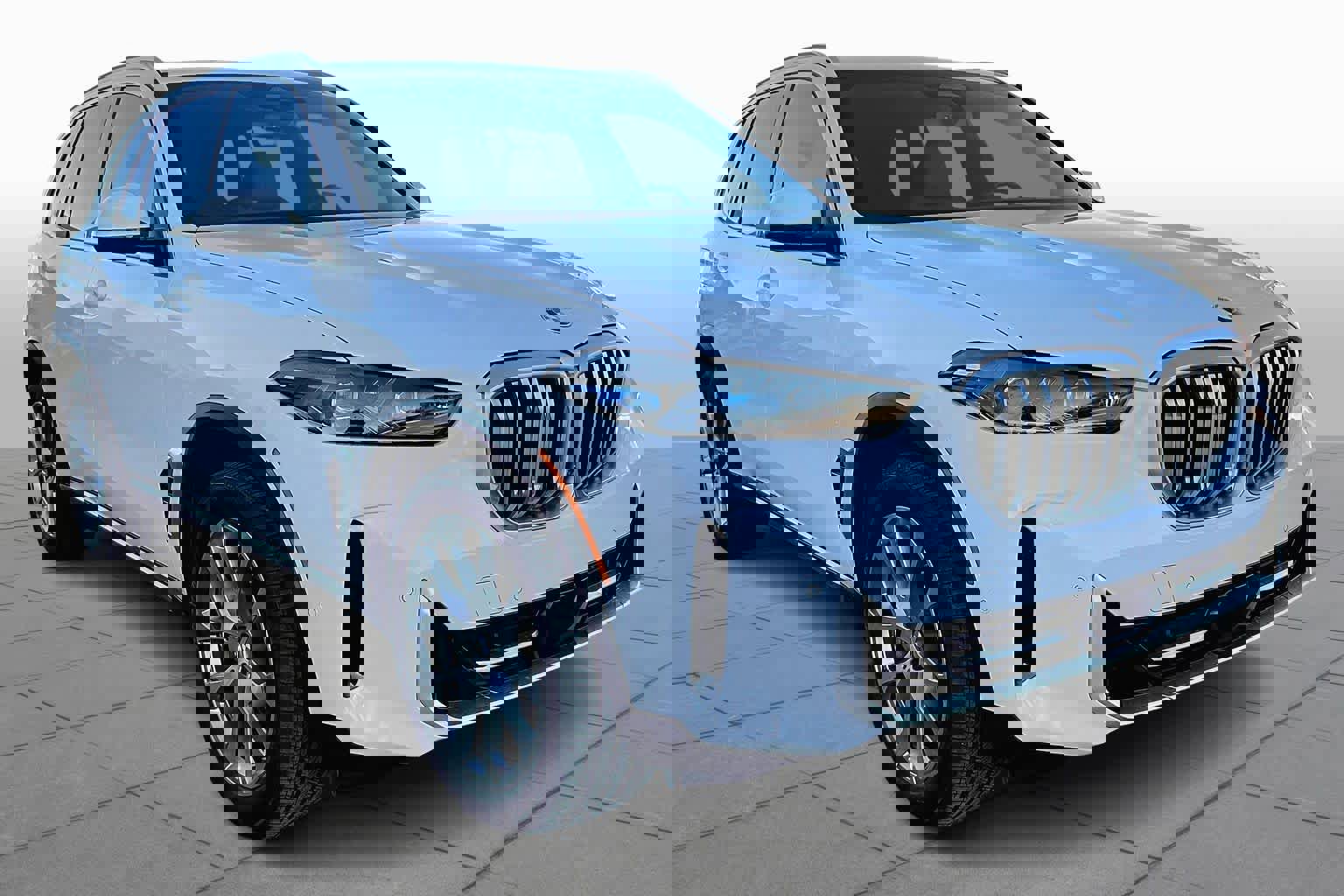 Used 2025 BMW X5 xDrive40i image 2