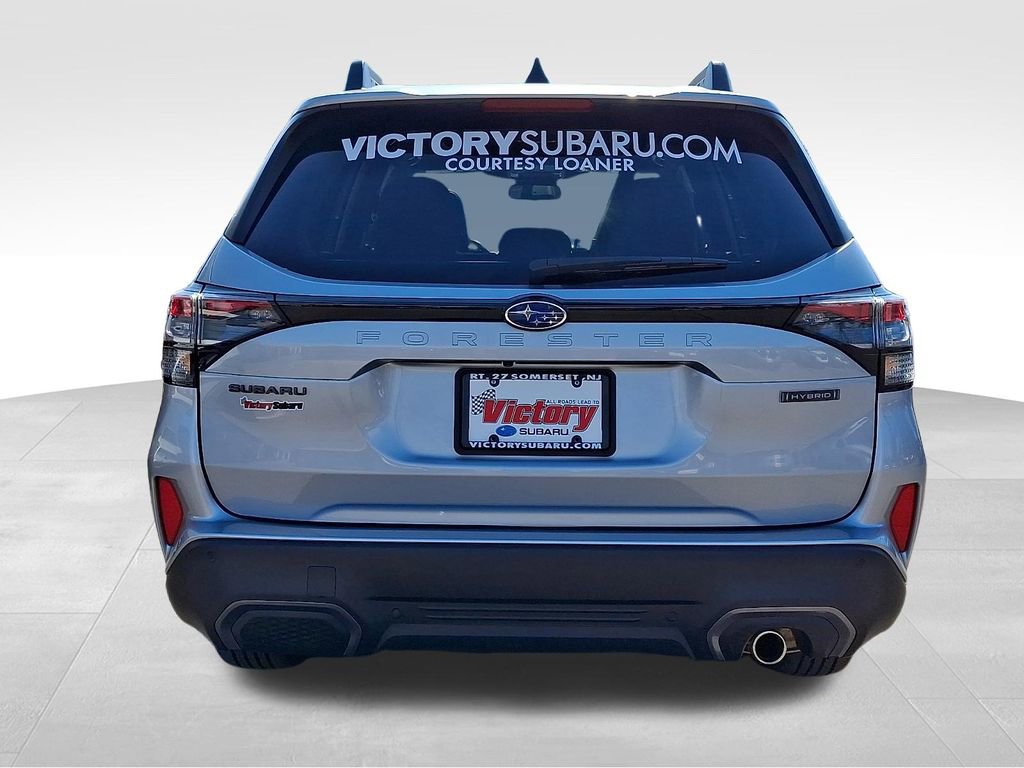 Used 2025 Subaru Forester Limited image 5