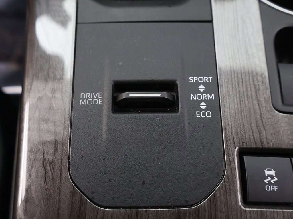 Used 2020 Toyota Highlander Limited image 54