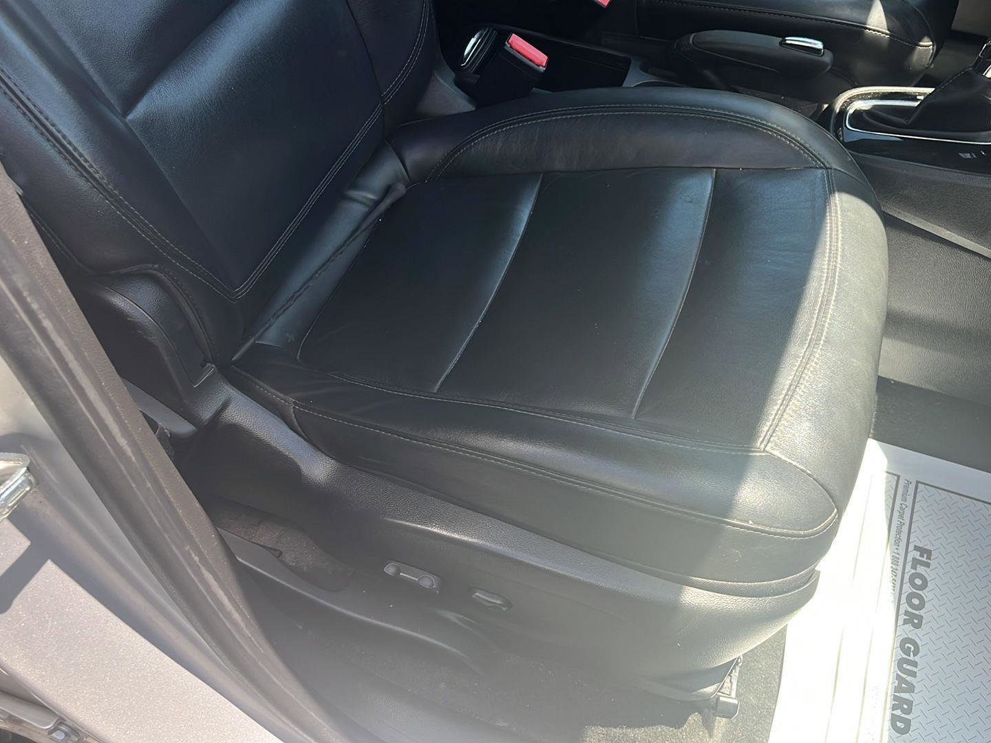 Used 2017 Buick Encore Essence FWD image 30