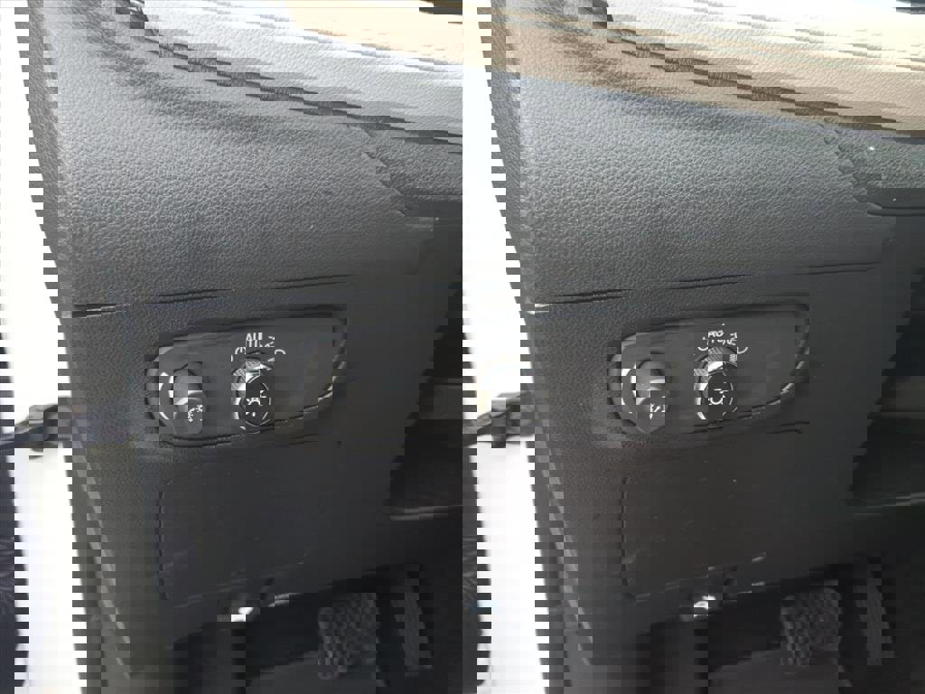 Used 2024 Buick Encore GX Preferred w/ Advanced Technology Package image 17