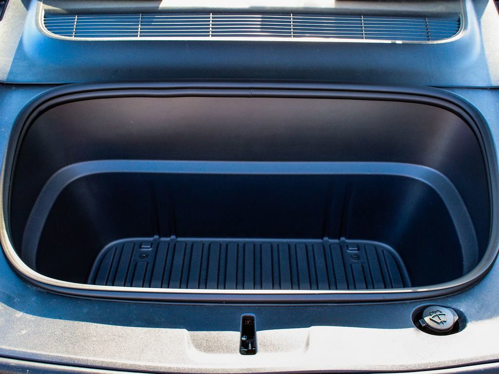 Used 2026 Tesla Model Y Long Range image 45