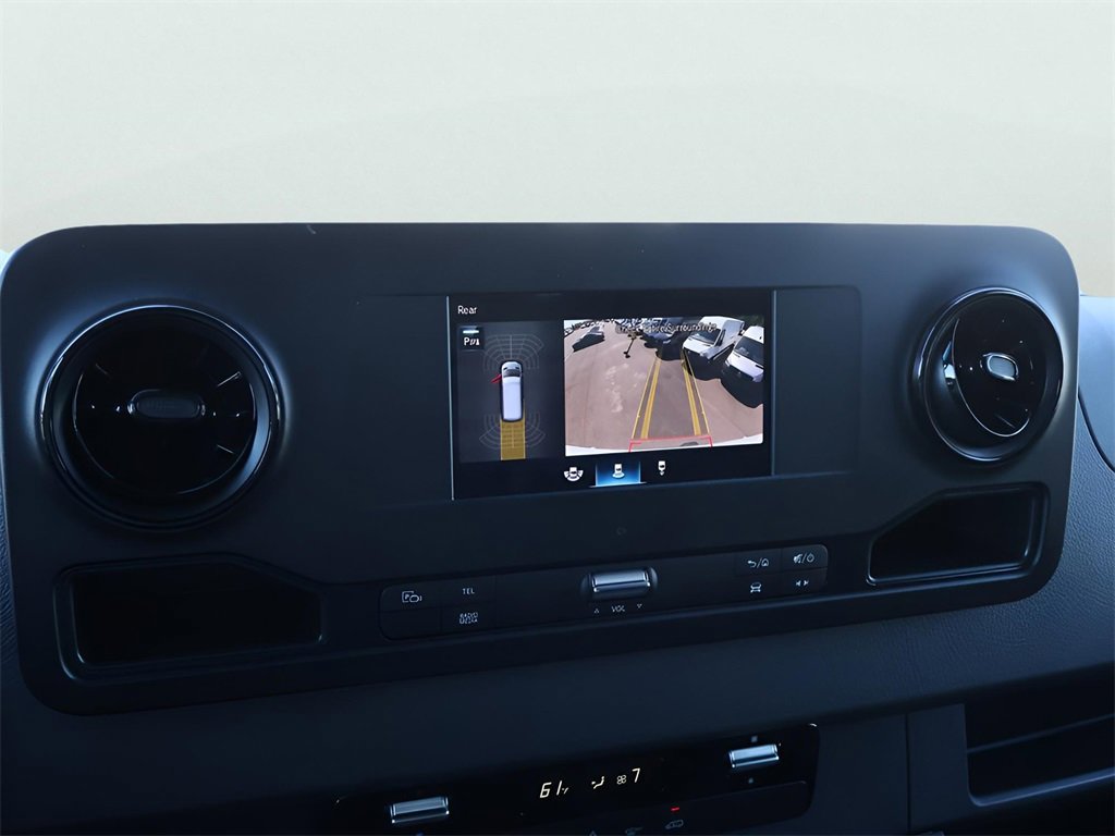 Used 2024 Mercedes-Benz Sprinter 3500 image 32