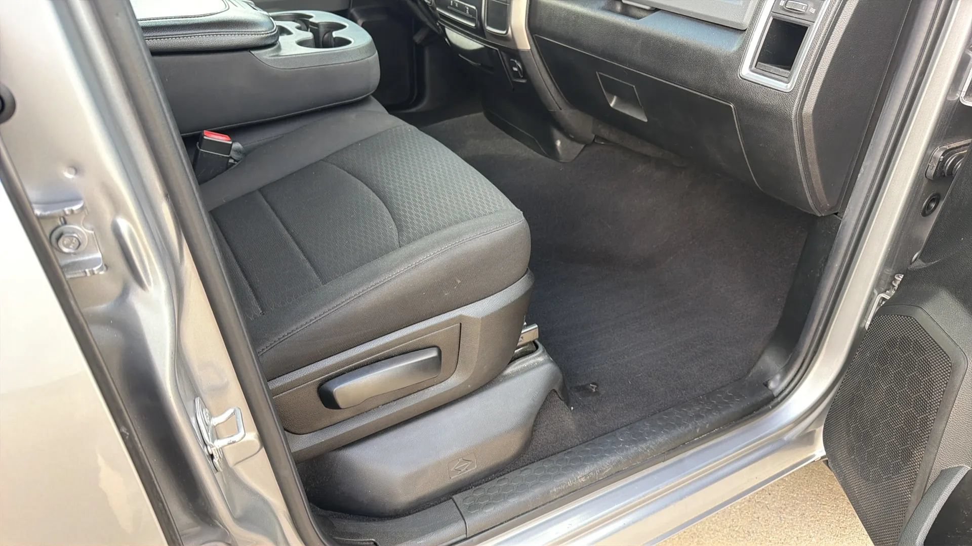 Used 2019 RAM 1500 Classic Warlock w/ Electronics Group AWD/4WD image 73