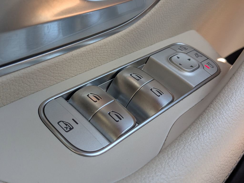 Certified 2022 Mercedes-Benz GLE 350 w/ Premium Package image 13