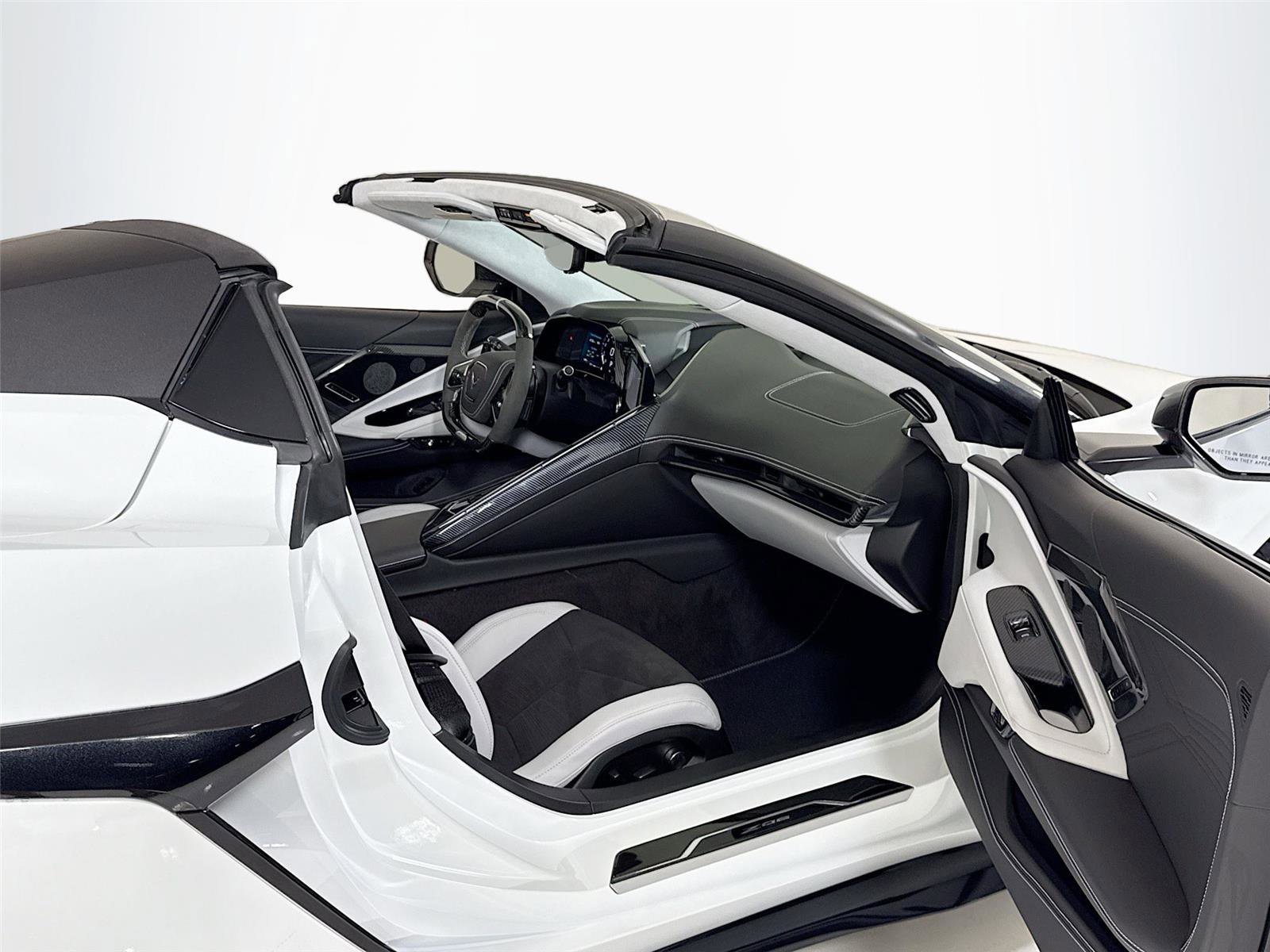 Used 2025 Chevrolet Corvette Z06 RWD image 27