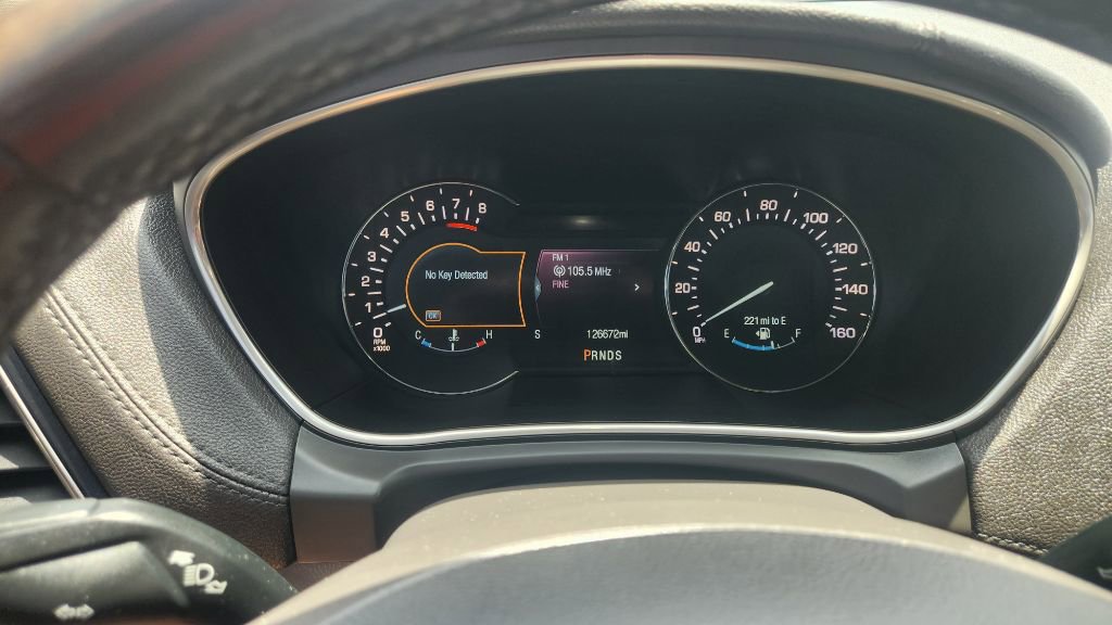 Used 2016 Lincoln MKX Reserve w/ Technology Package FWD image 20