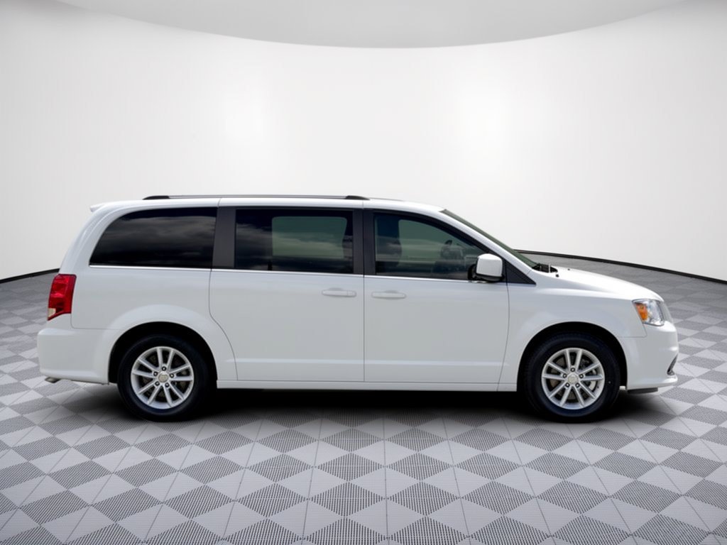 Used 2019 Dodge Grand Caravan SXT FWD image 8