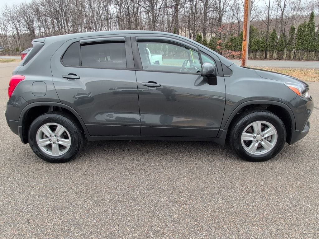Used 2020 Chevrolet Trax LS w/ Tint and Cruise Package image 8