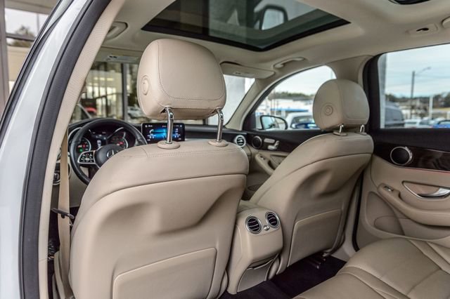 Used 2021 Mercedes-Benz GLC 300 4MATIC image 44