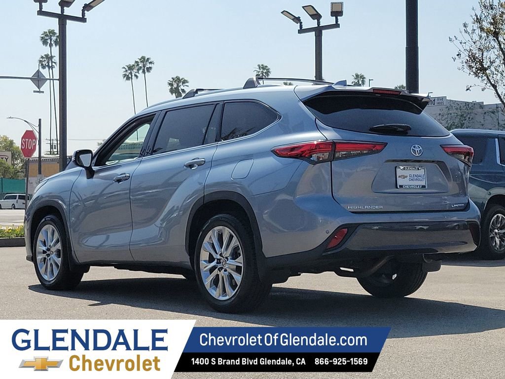 Used 2023 Toyota Highlander Limited image 14