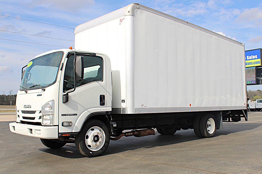 Used 2019 Isuzu NPR image 3
