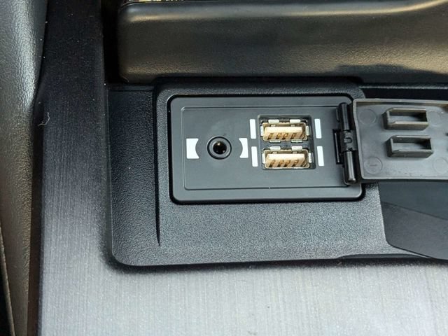 Used 2019 Lexus ES 300h Ultra Luxury w/ Accessory Package 2 FWD image 20