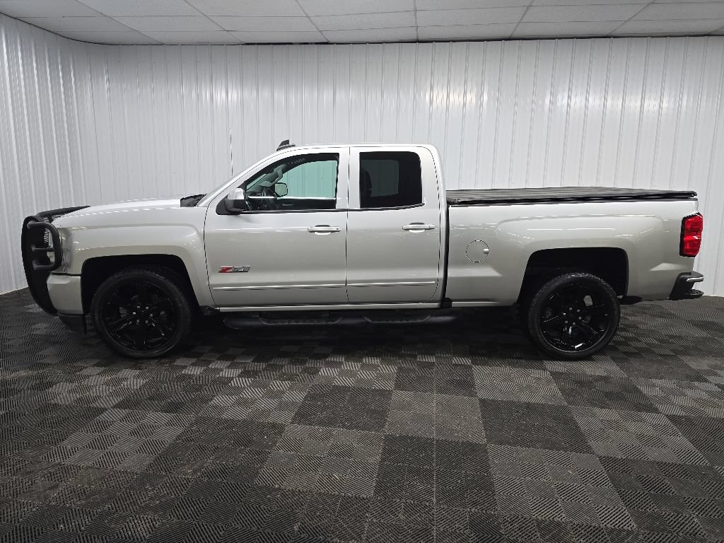Used 2017 Chevrolet Silverado 1500 LT w/ Rally 2 Edition AWD/4WD image 5