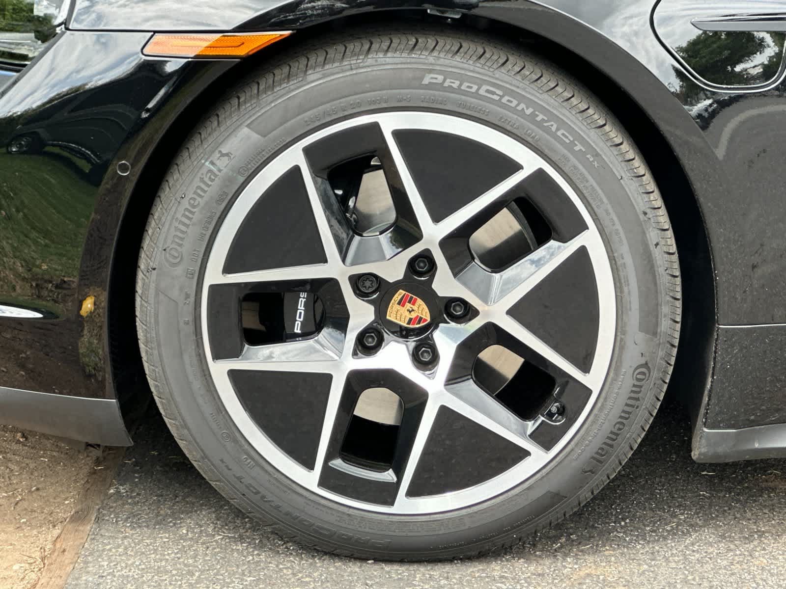 New 2026 Porsche Taycan 4S AWD/4WD image 30