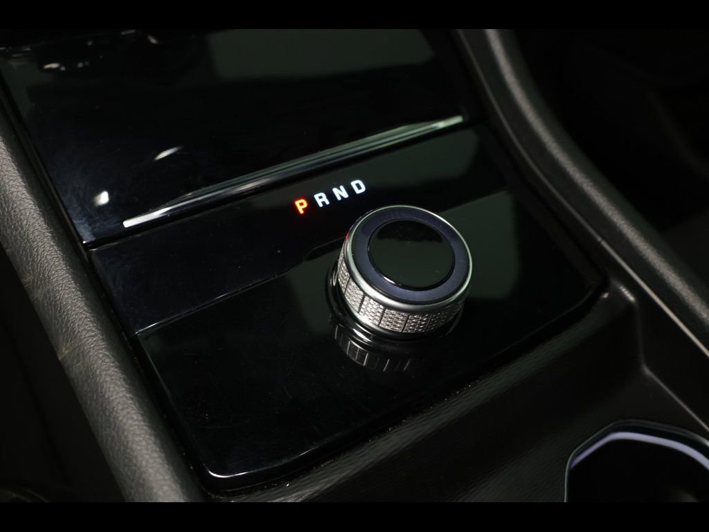 Used 2025 Jeep Grand Cherokee Laredo w/ Luxury Tech Group I image 14