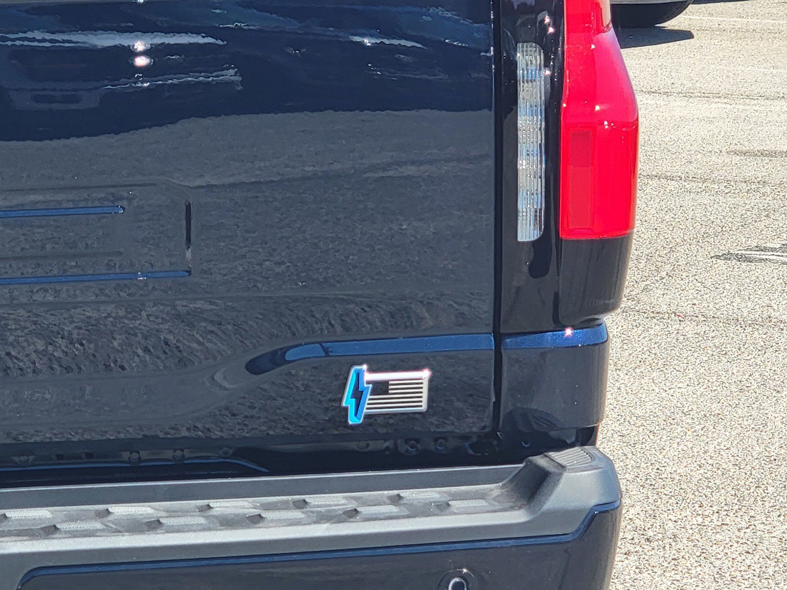 New 2025 Ford F150 Lightning XLT image 6