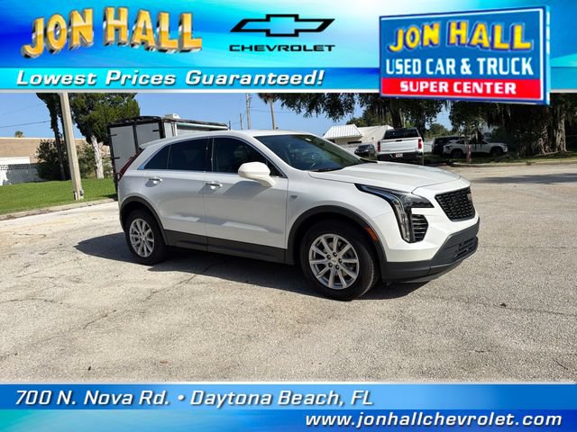 Used 2022 Cadillac XT4 Luxury w/ Driver Awareness Package FWD image 12