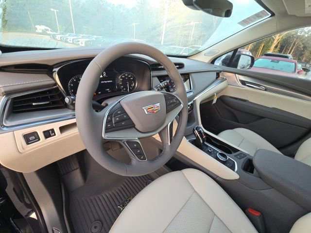 New 2025 Cadillac XT5 Premium Luxury w/ LPO, Floor Liner Package image 12