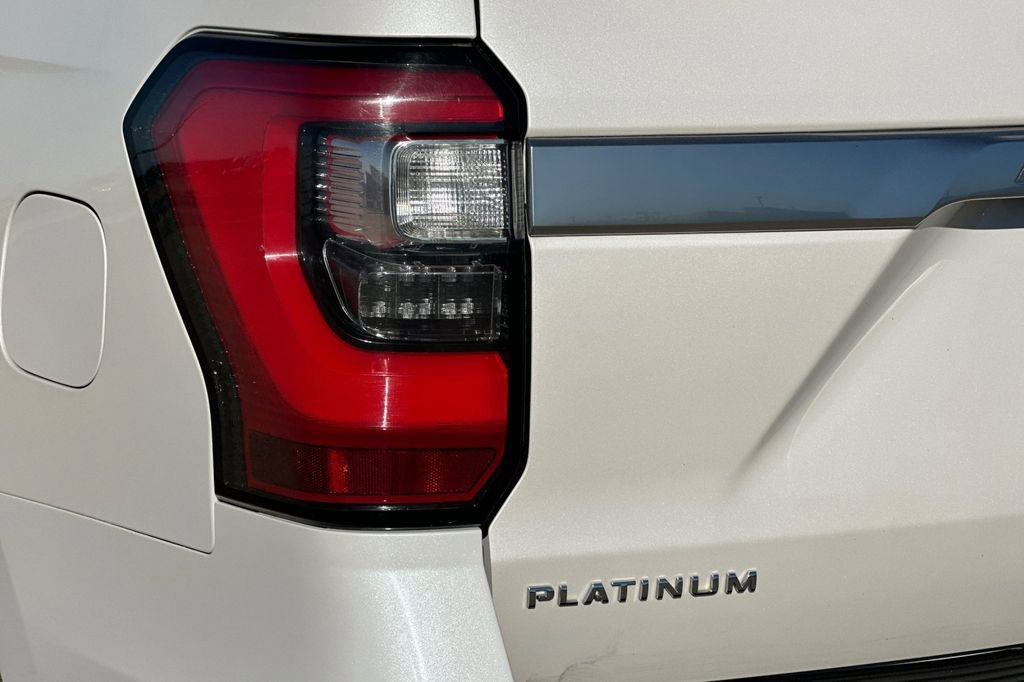 Used 2019 Ford Expedition Platinum image 32