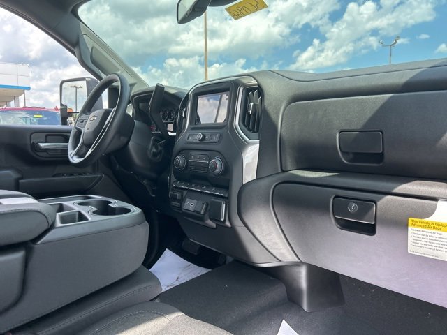 New 2025 Chevrolet Silverado 2500 Custom w/ Custom Value Package image 32