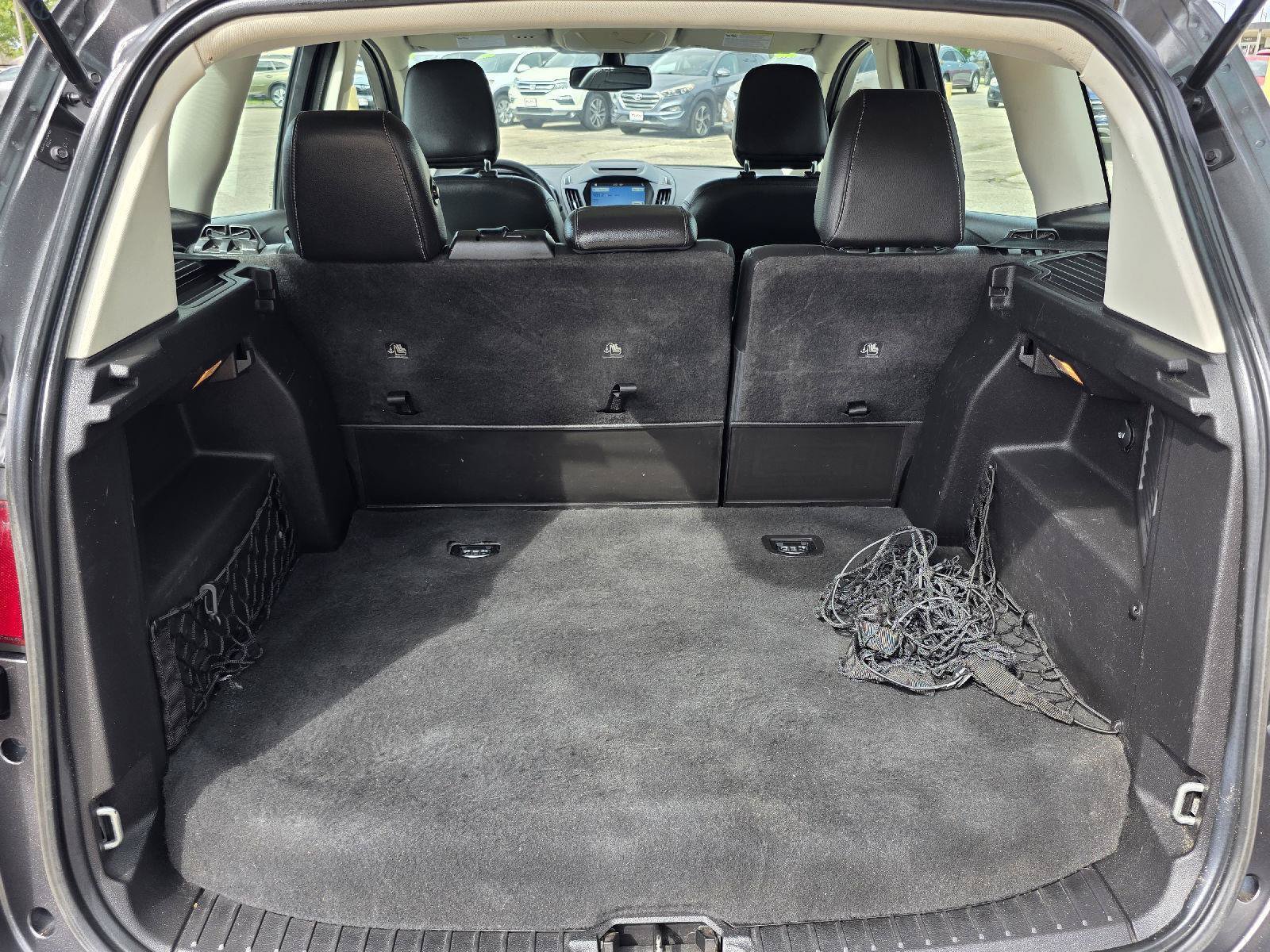 Used 2018 Ford C-MAX Titanium FWD image 31