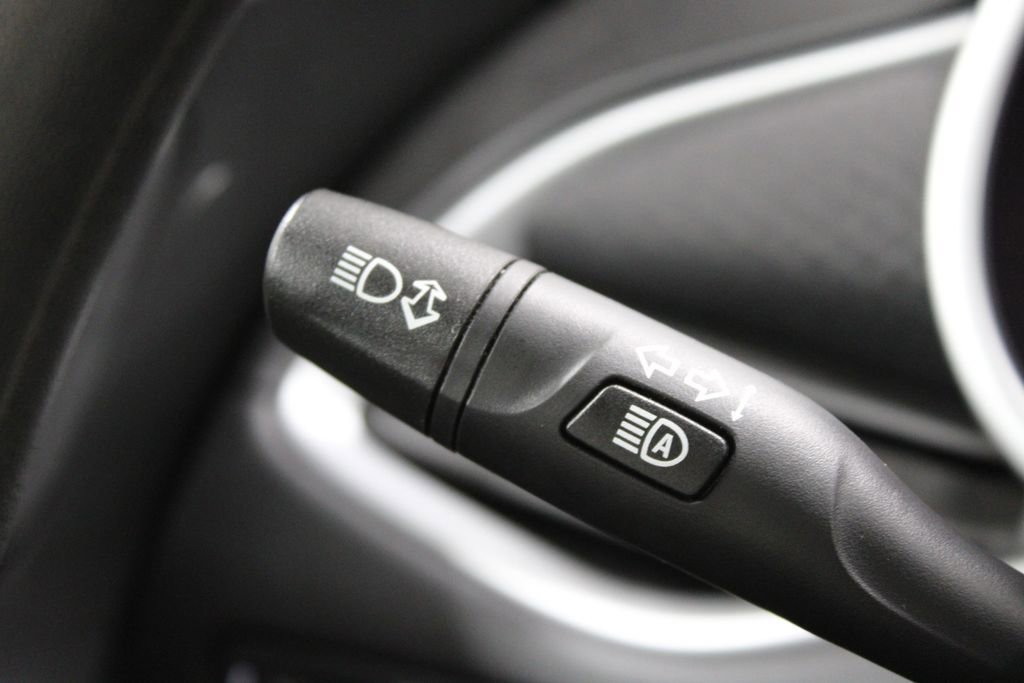 Used 2024 Chevrolet Malibu LT image 36