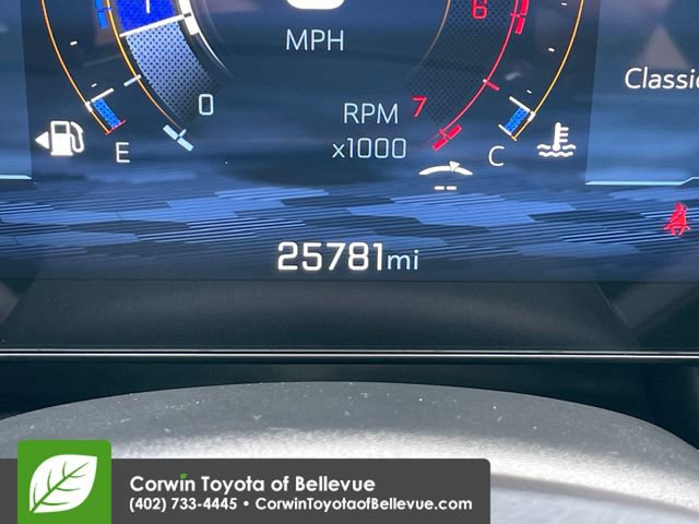 Used 2026 Chevrolet Equinox LT AWD/4WD image 10