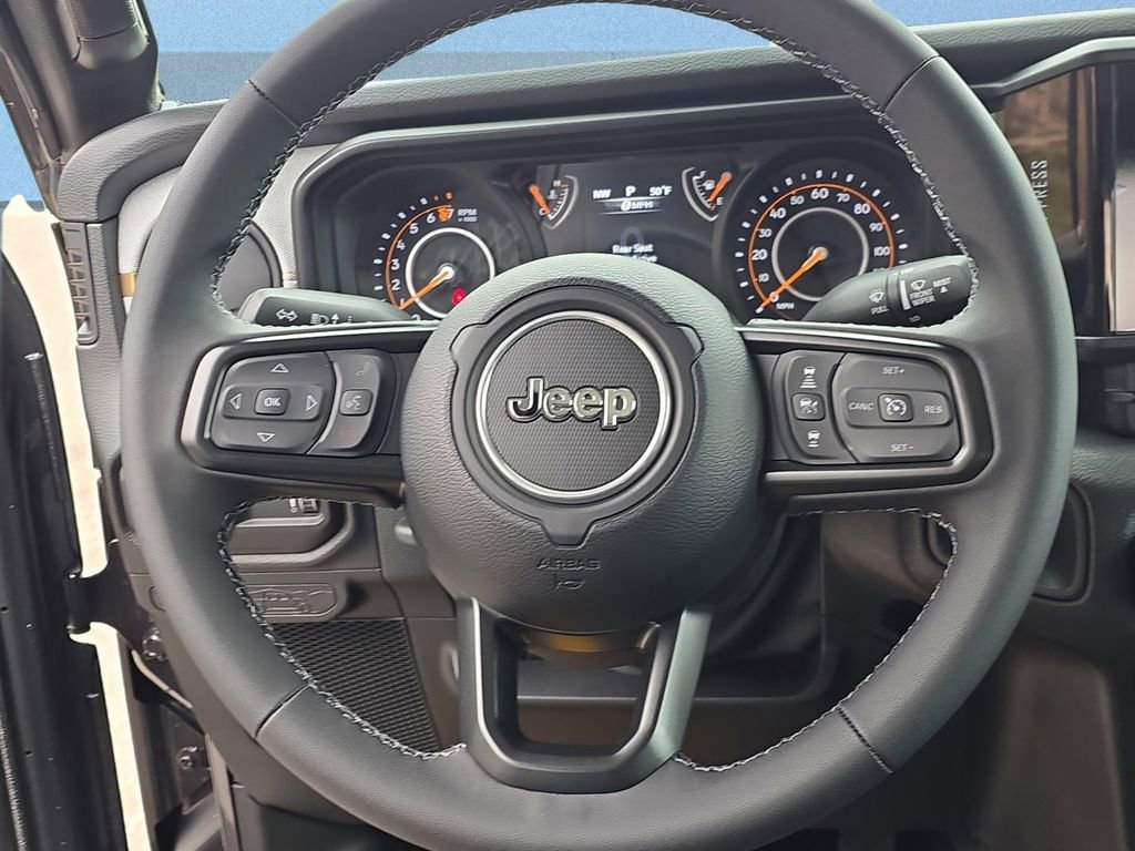 New 2025 Jeep Gladiator Sport image 17