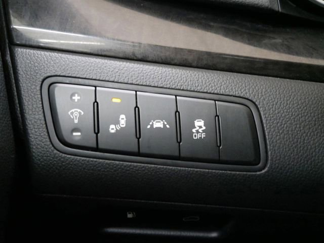 Used 2014 Kia Cadenza Premium w/ Technology Package image 25